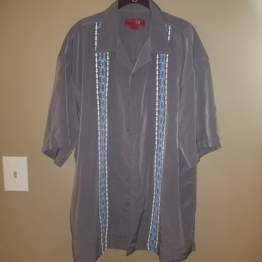 Men's shirt
